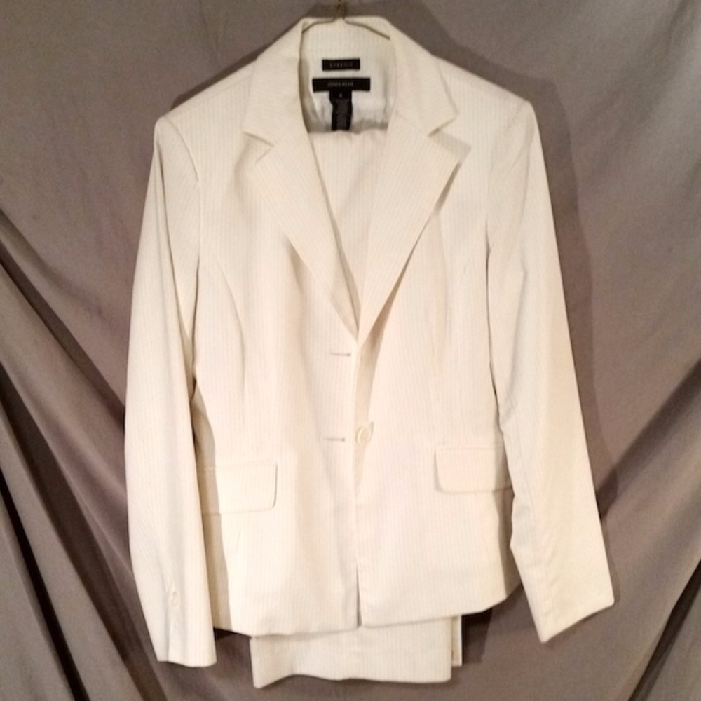 Jones Wear Business Suit (Jacket and Pants)